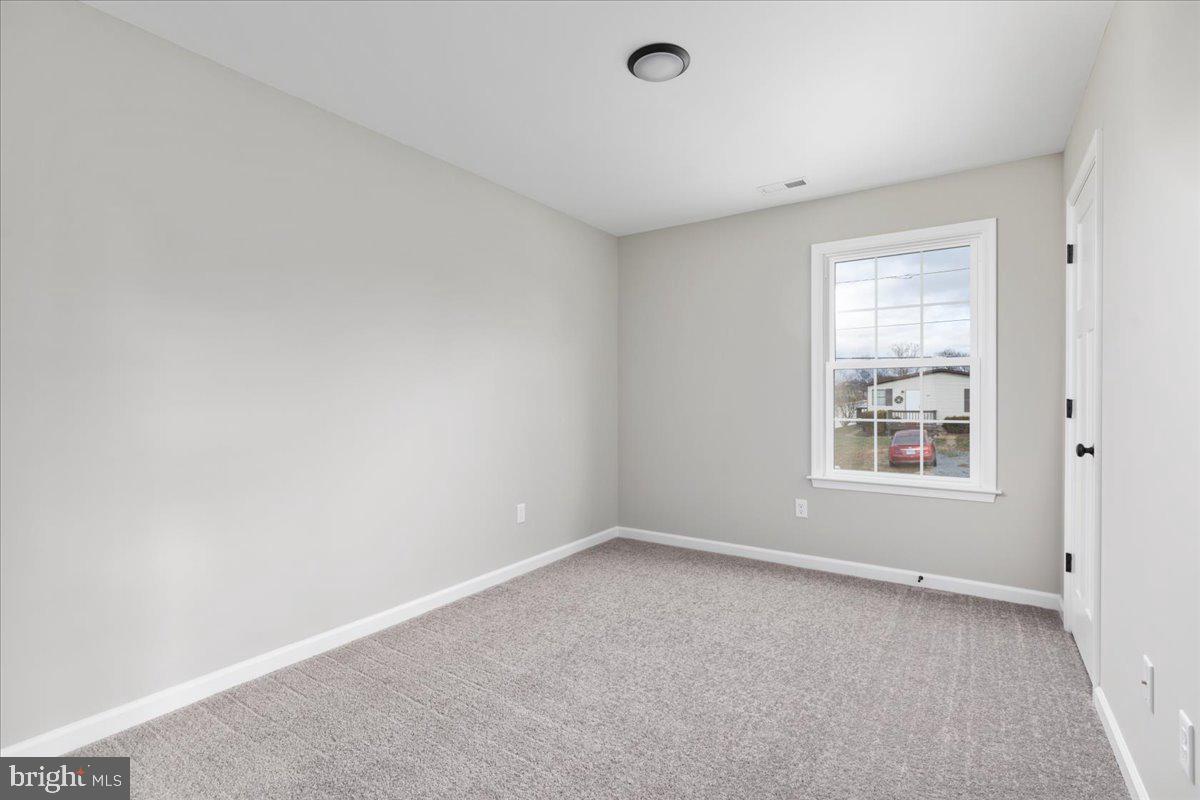 201 East Locust St Property Photo 16