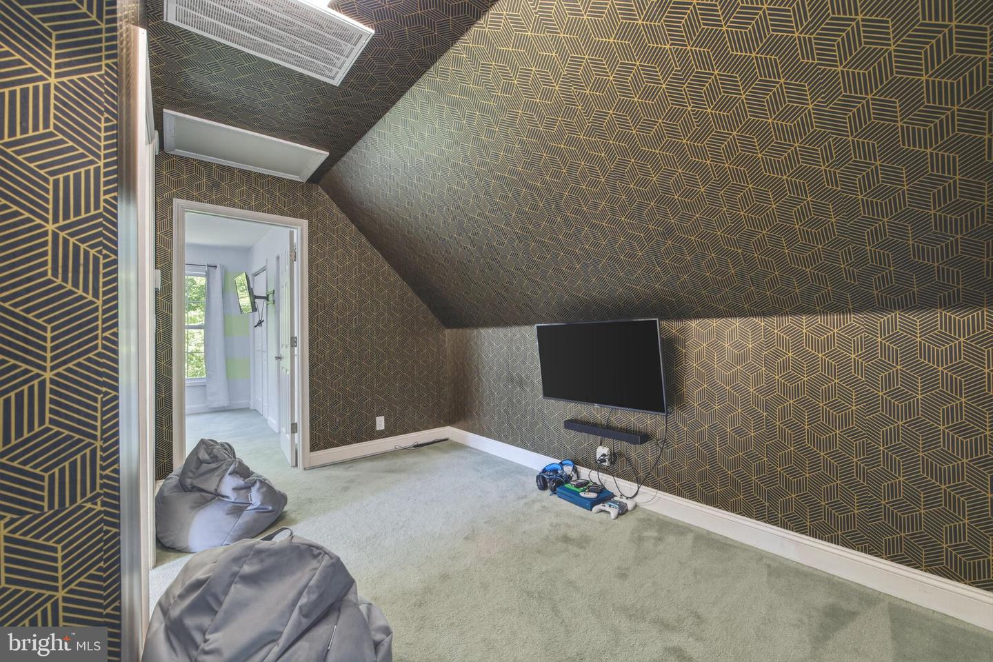 671 Willow Ln Property Photo 38