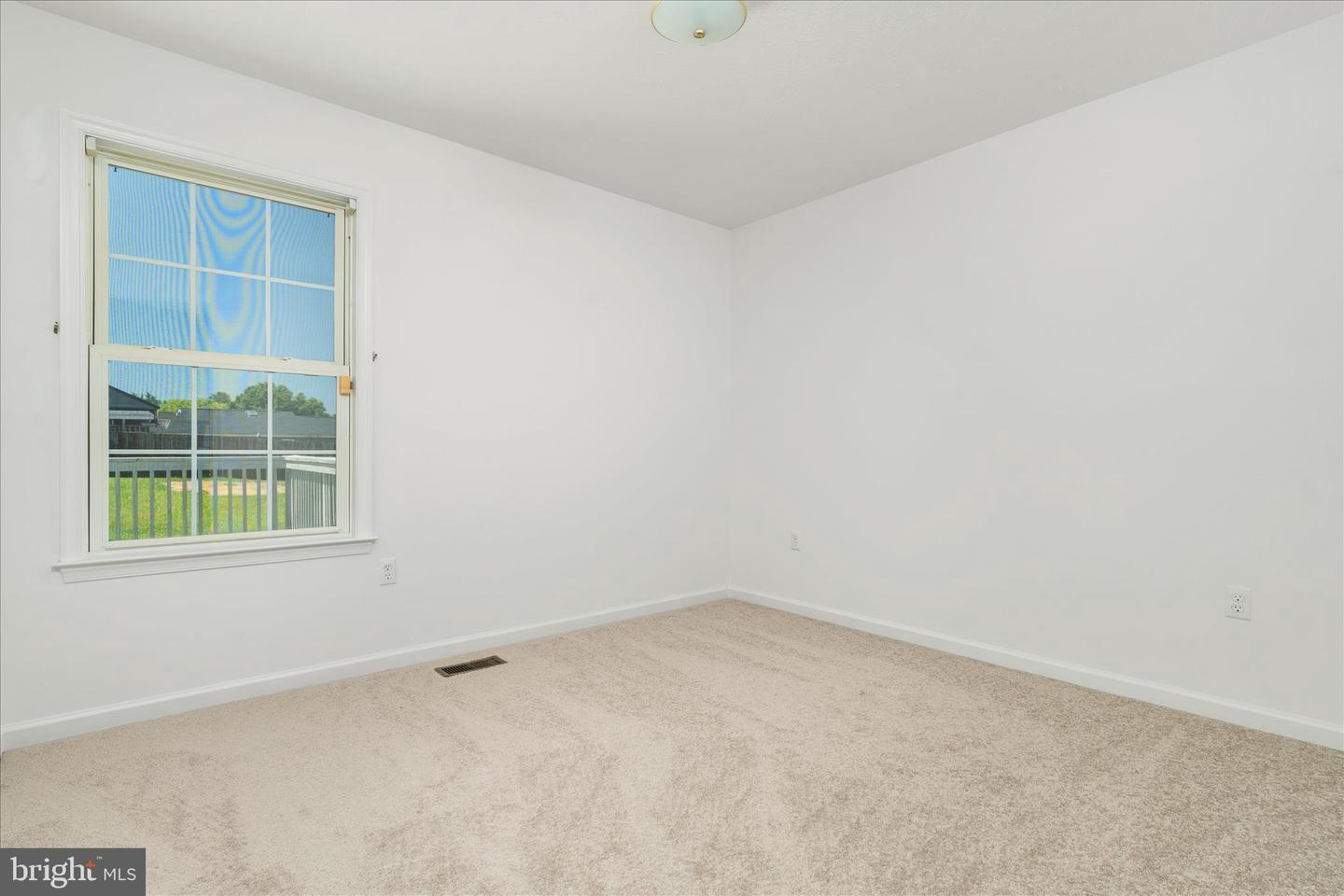 114 Hillview Dr Property Photo 15