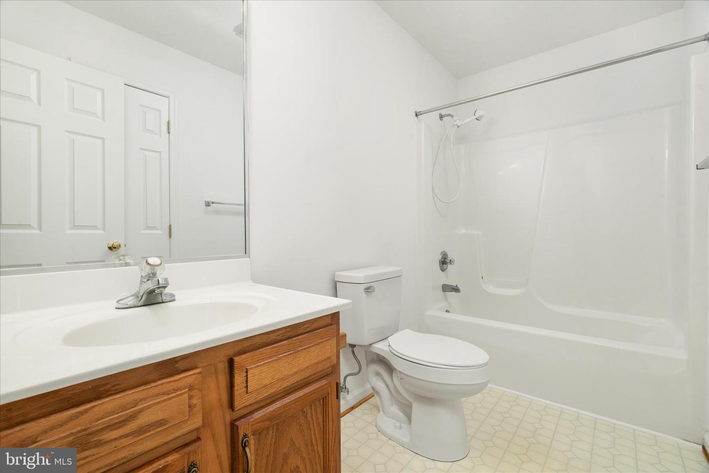 114 Hillview Dr Property Photo 16