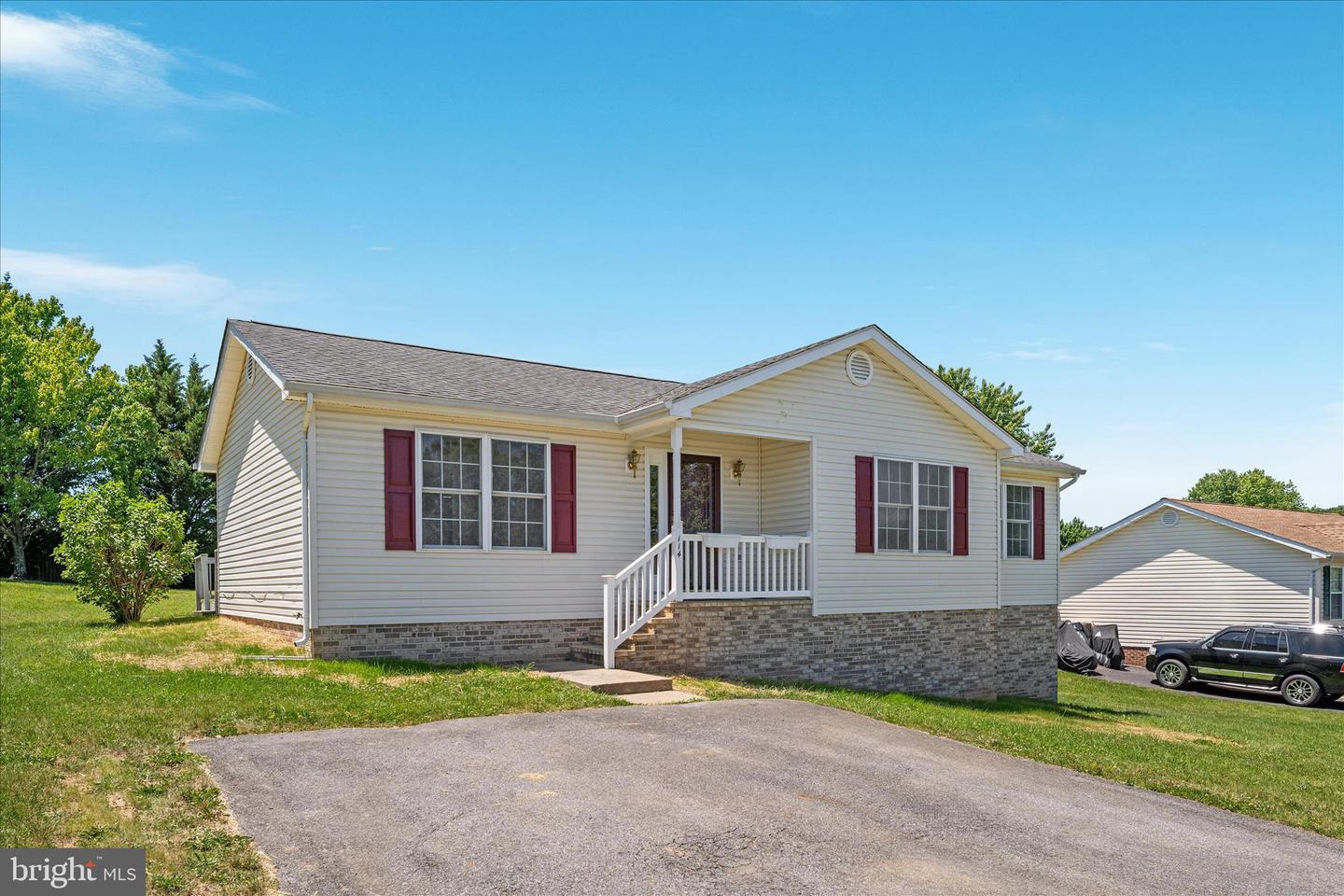 114 Hillview Dr Property Photo 35
