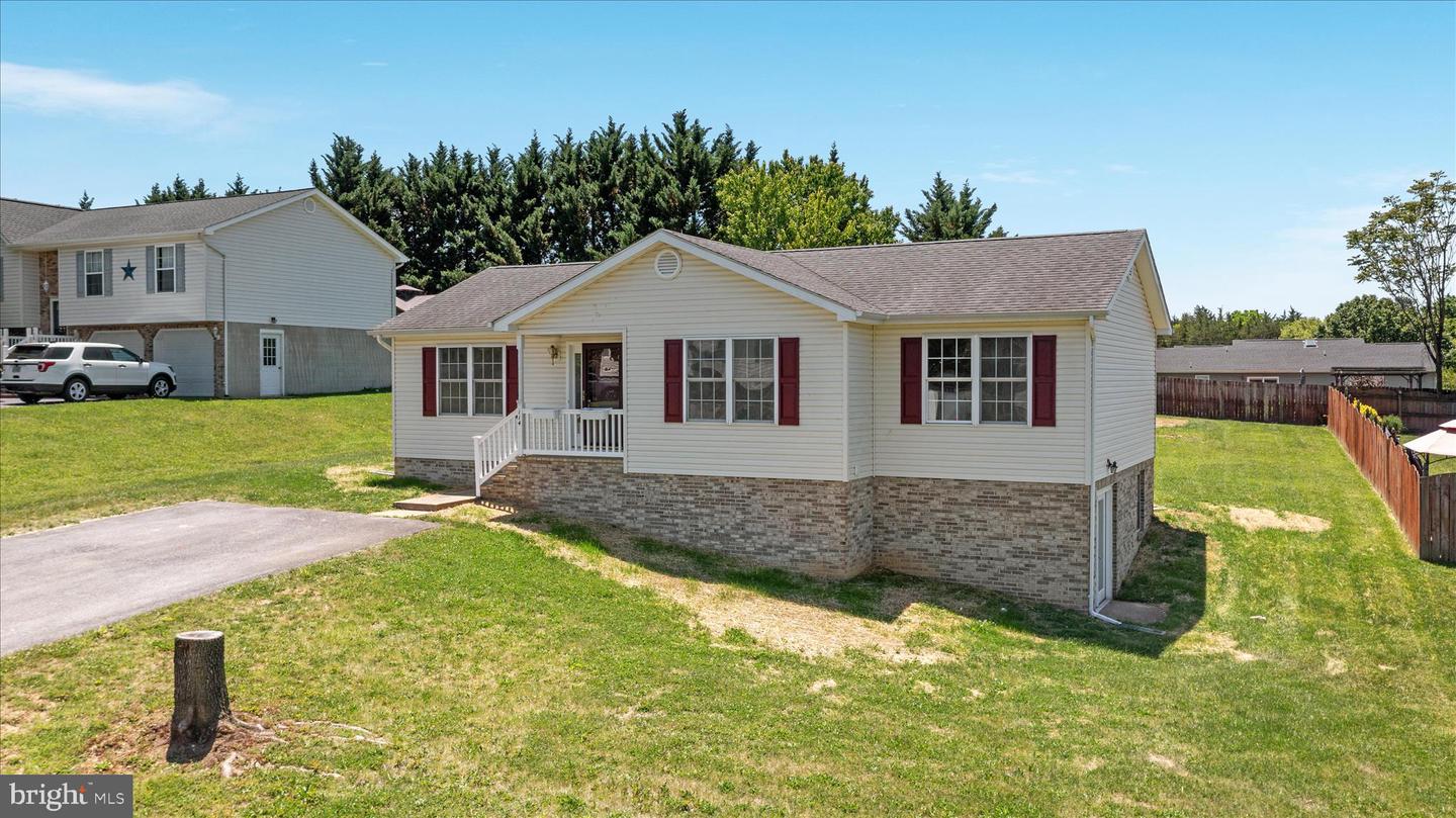 114 Hillview Dr Property Photo 37