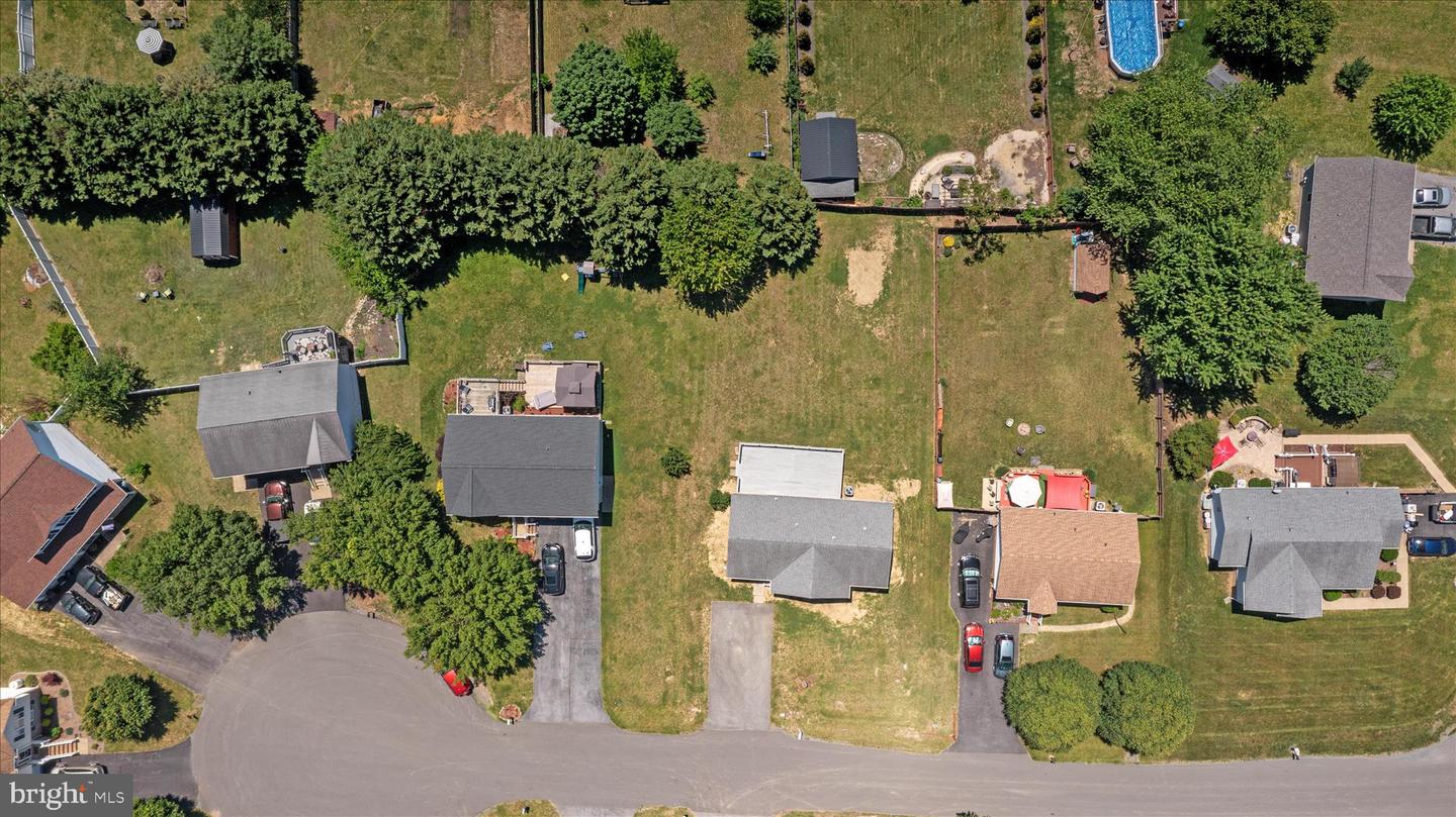 114 Hillview Dr Property Photo 49