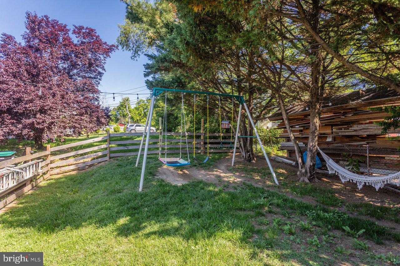 420 W Spring St Property Photo 65