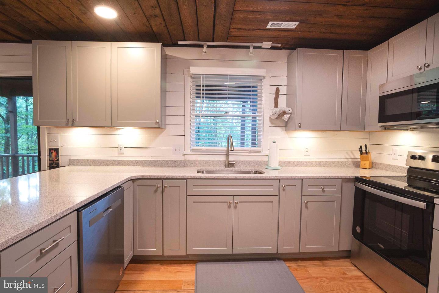 206 Dale Property Photo 21