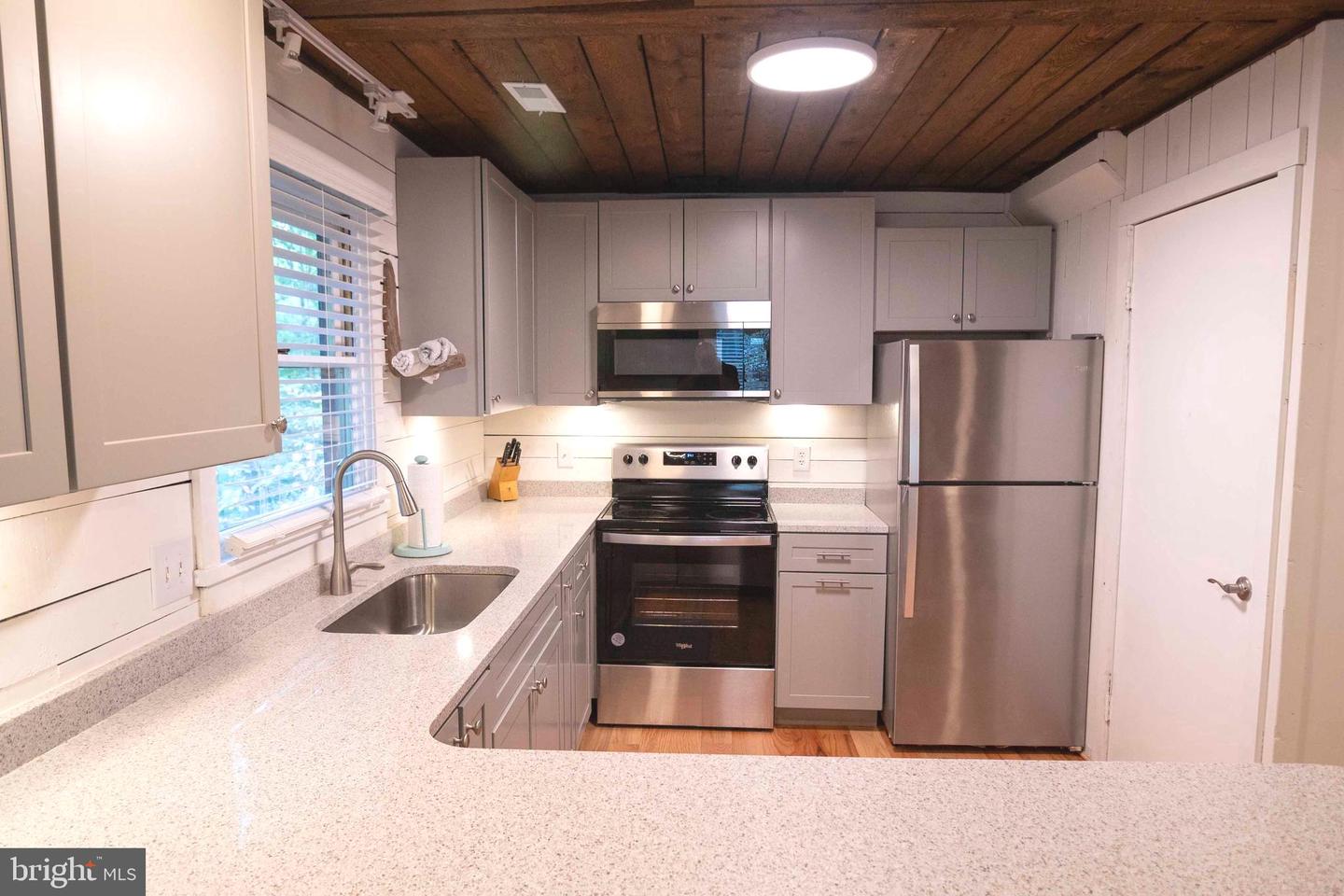 206 Dale Property Photo 22