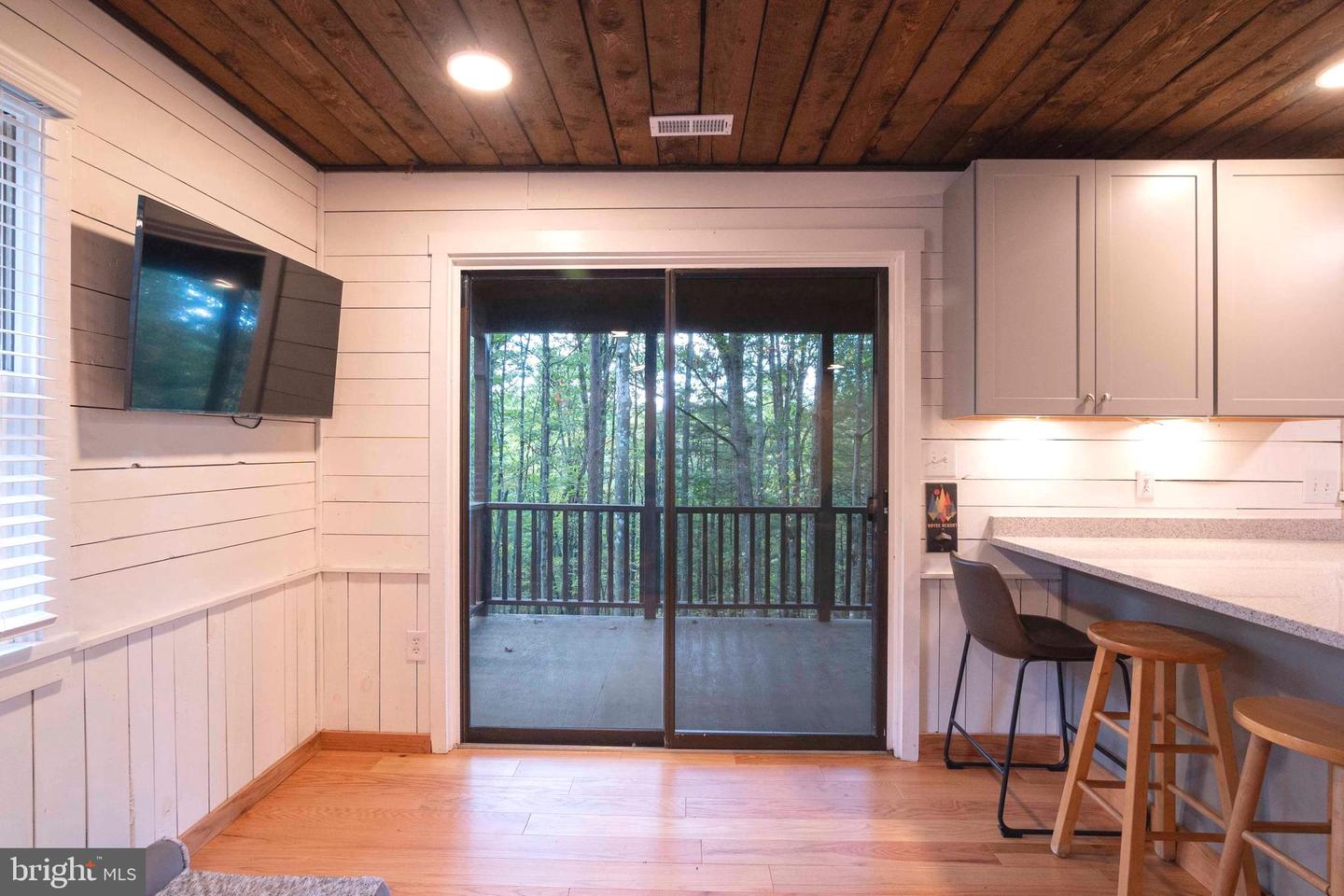206 Dale Property Photo 23