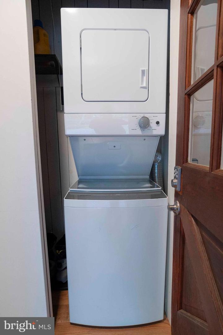 206 Dale Property Photo 29