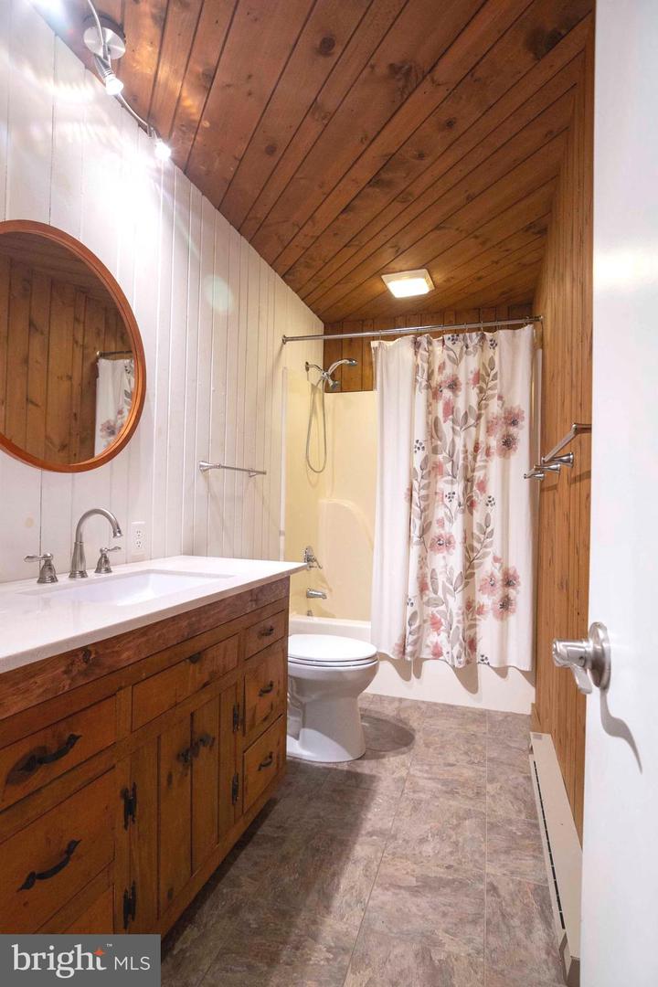206 Dale Property Photo 34