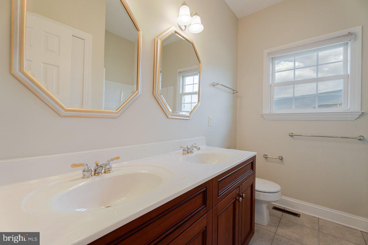991 Clicks Ln Property Photo 46