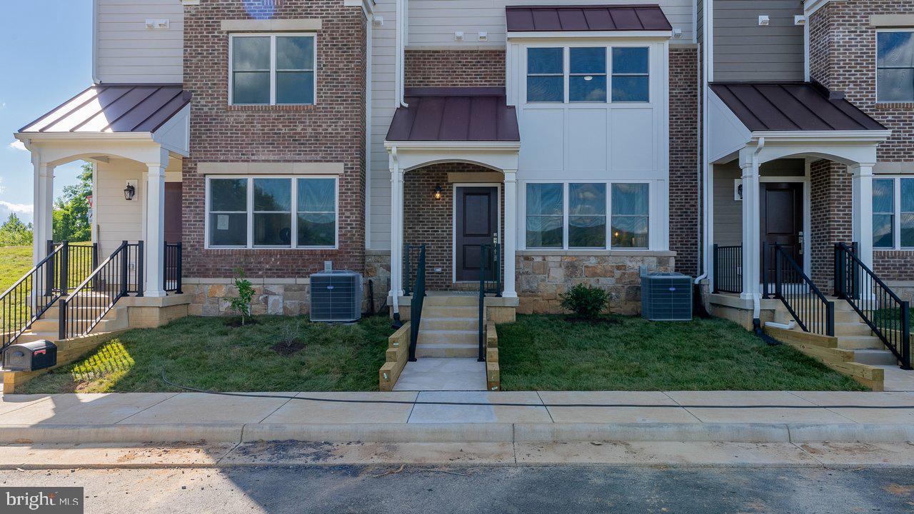 968 Orchard Ridge Place #104b Property Photo 2