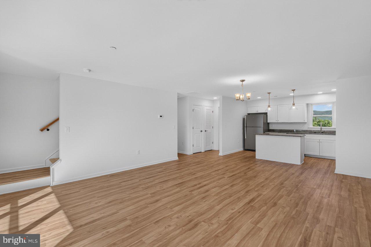 961 Woodstock Commons Drive #108a Property Photo 12
