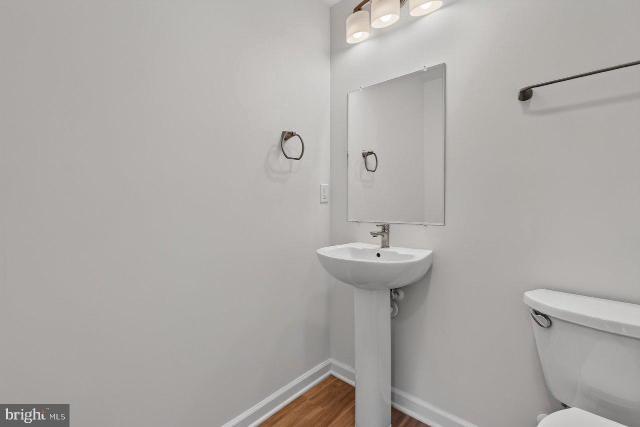 961 Woodstock Commons Drive #108a Property Photo 21