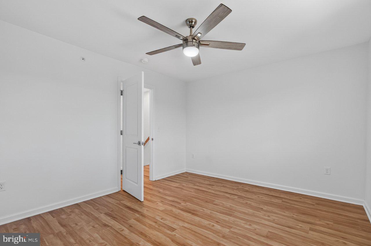 961 Woodstock Commons Drive #108a Property Photo 26