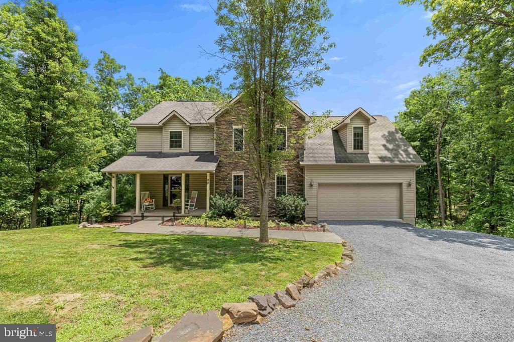 88 Pin Oak Property Photo 1