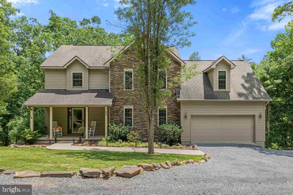 88 Pin Oak Property Photo 2