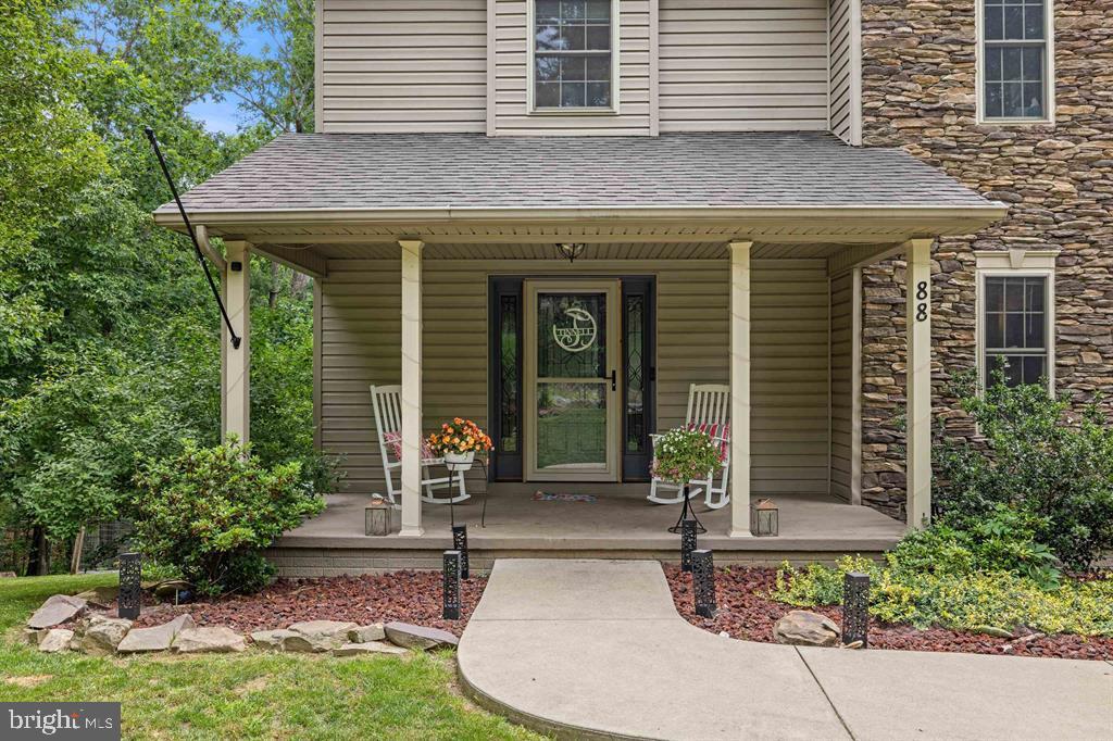 88 Pin Oak Property Photo 17