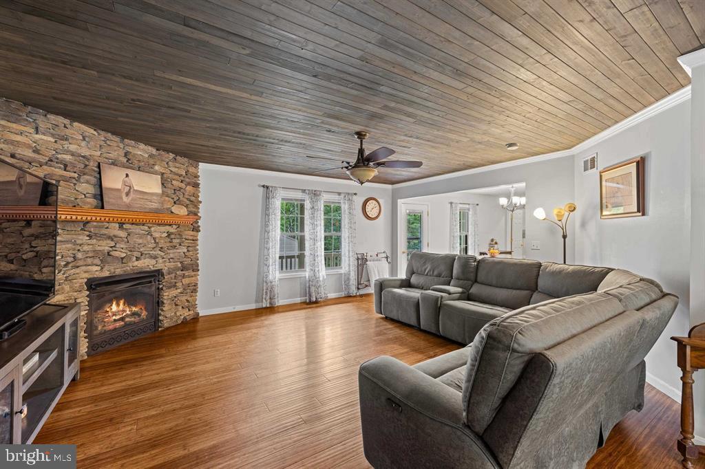 88 Pin Oak Property Photo 20