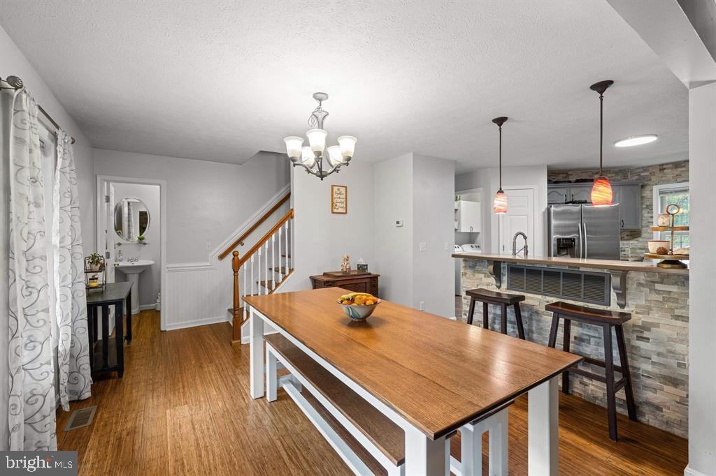 88 Pin Oak Property Photo 26
