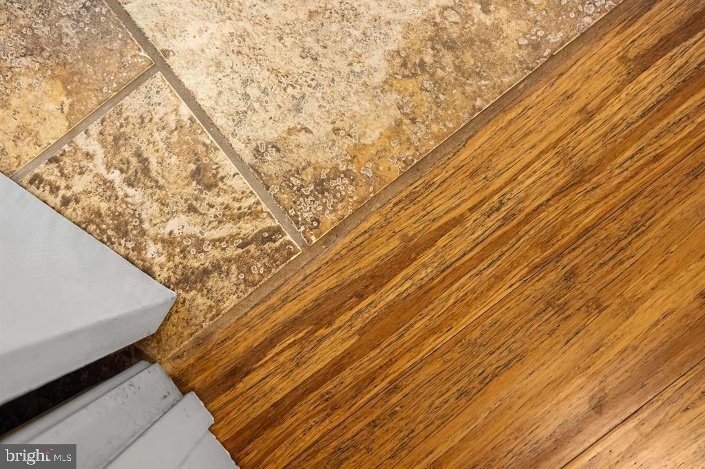 88 Pin Oak Property Photo 49