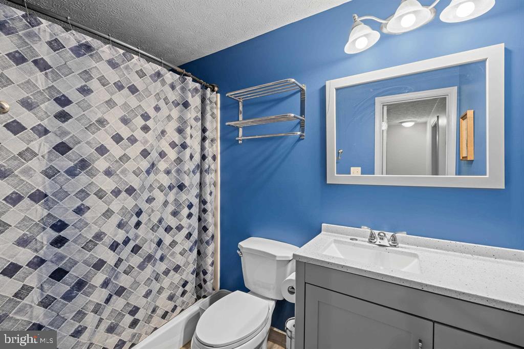 88 Pin Oak Property Photo 61