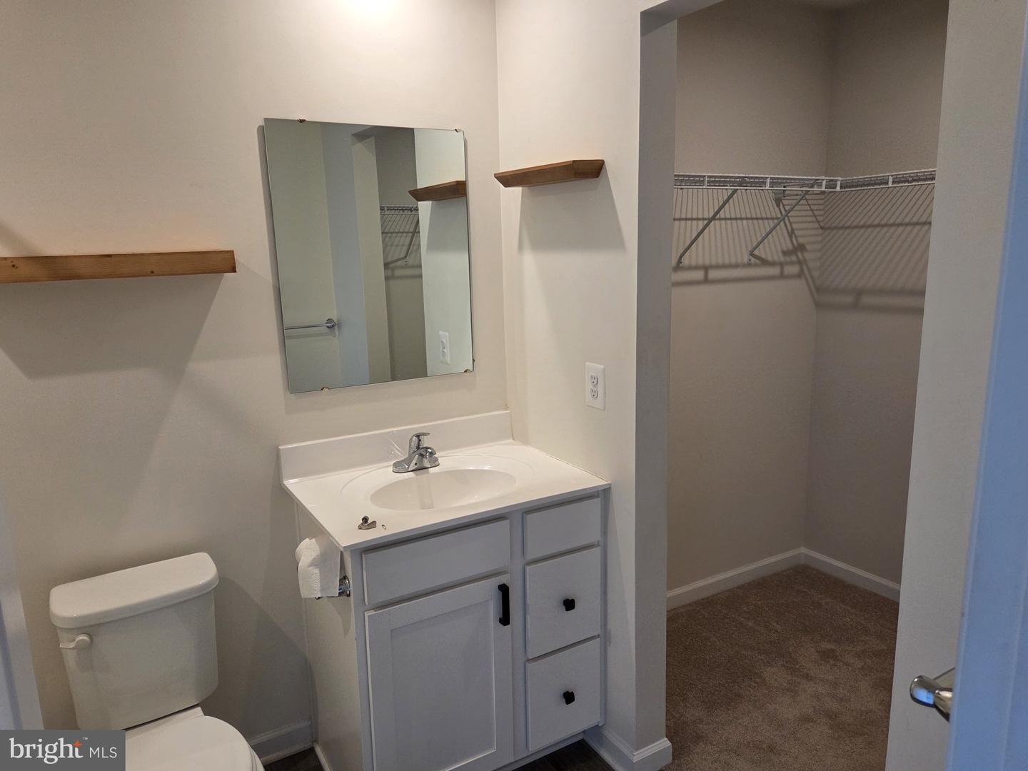 102 Spring Pl Property Photo 15