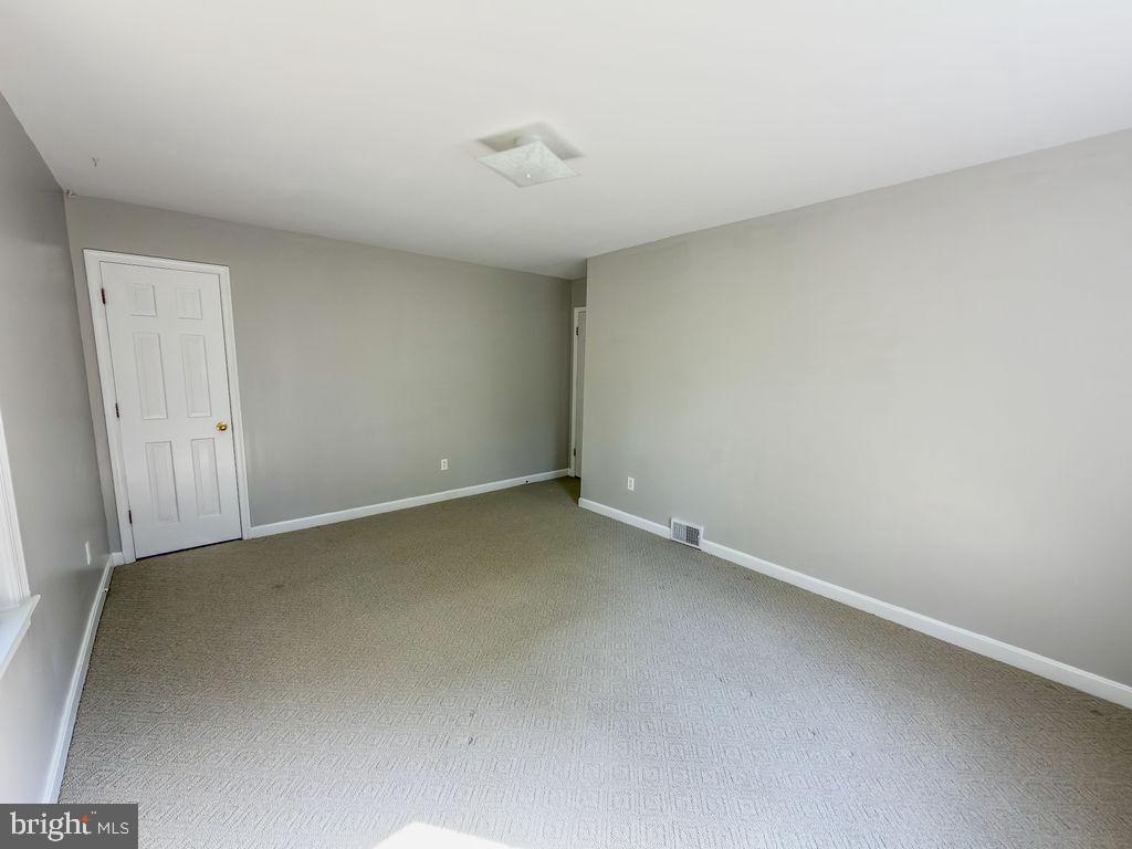11 Hickory Ln Property Photo 33