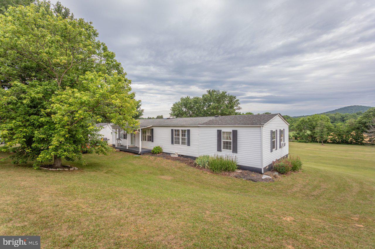 1859 Quicksburg Rd Property Photo 1