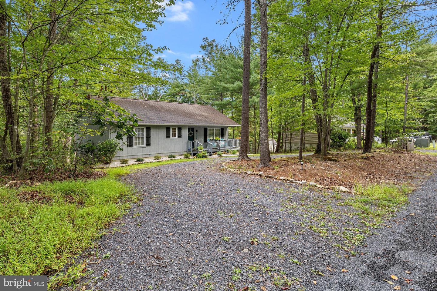 567 Basswood Ln Property Photo 1
