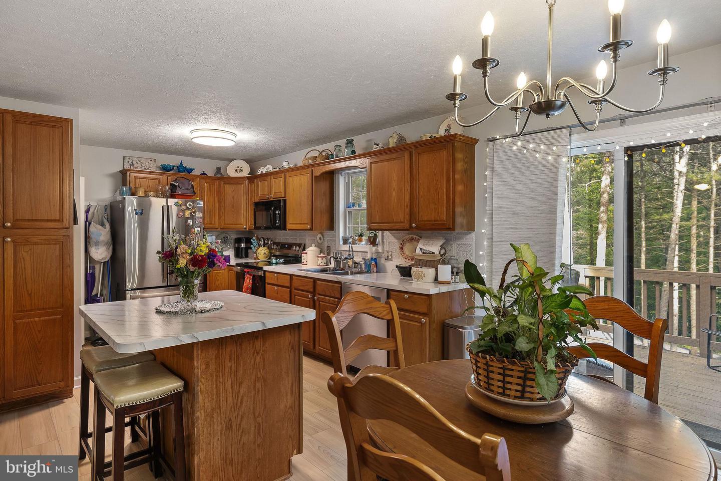 567 Basswood Ln Property Photo 16