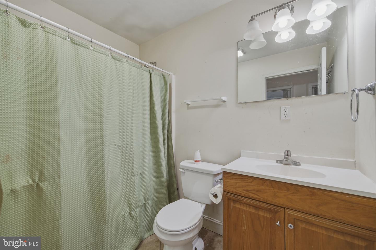 272 Willow Ln Property Photo 18