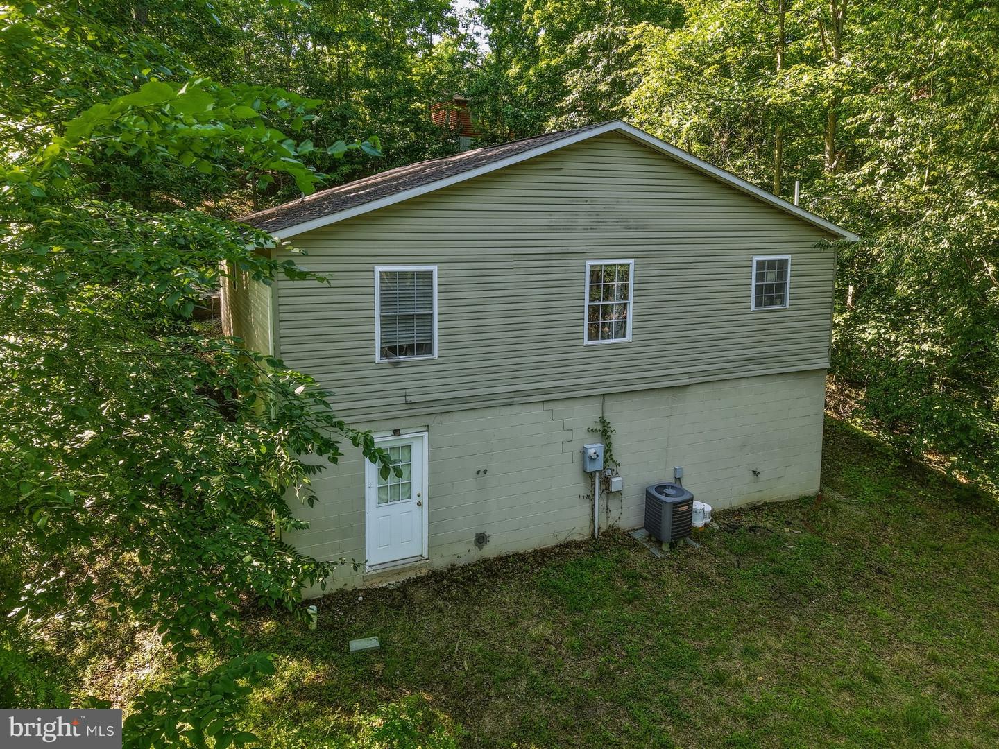 272 Willow Ln Property Photo 31