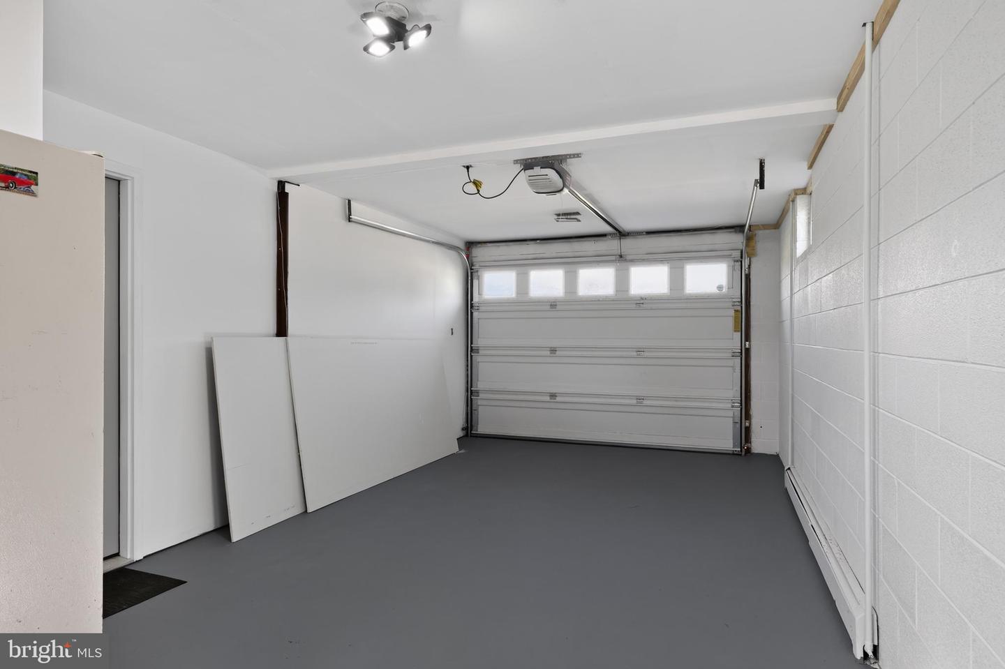 1638 Hahns Ln Property Photo 43