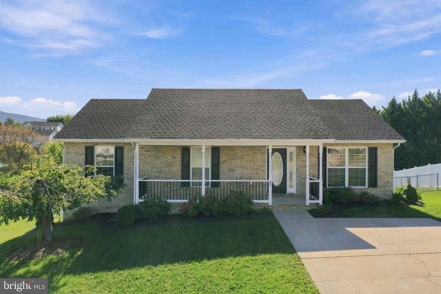 50 Stuart Ct Property Photo 1