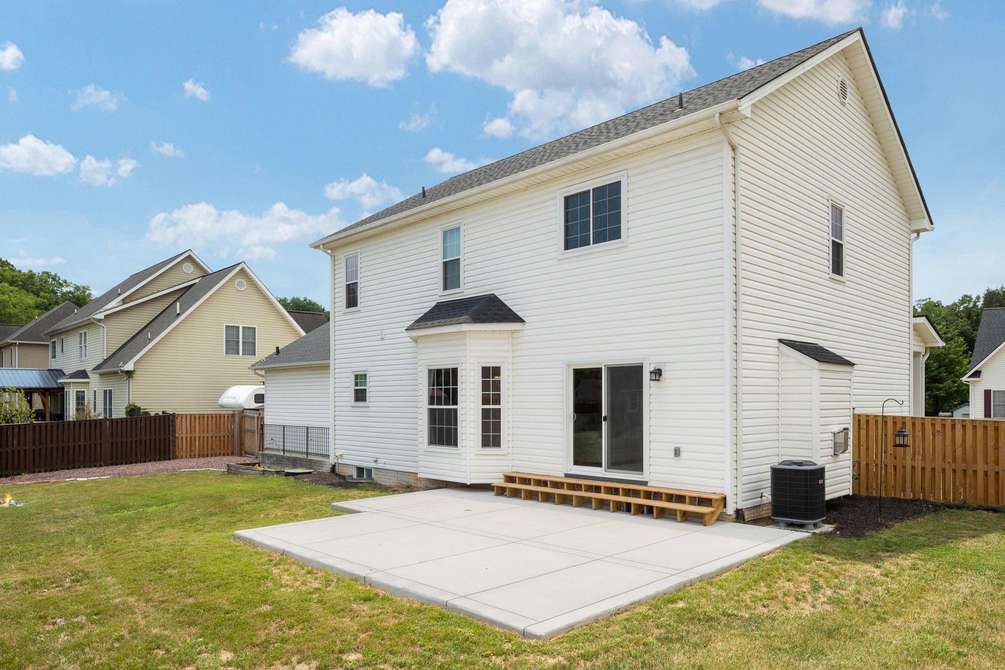 677 Dellinger Dr Property Photo 35