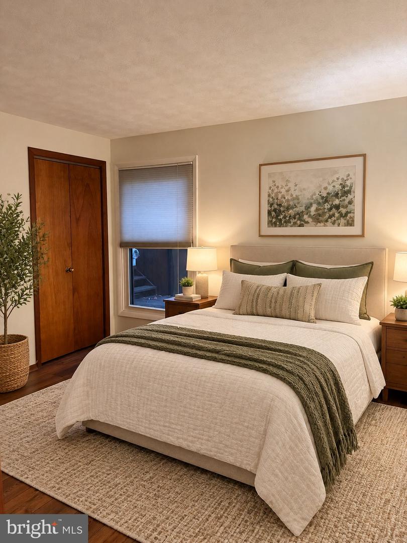 274 The Hill Rd #13-a Property Photo 10