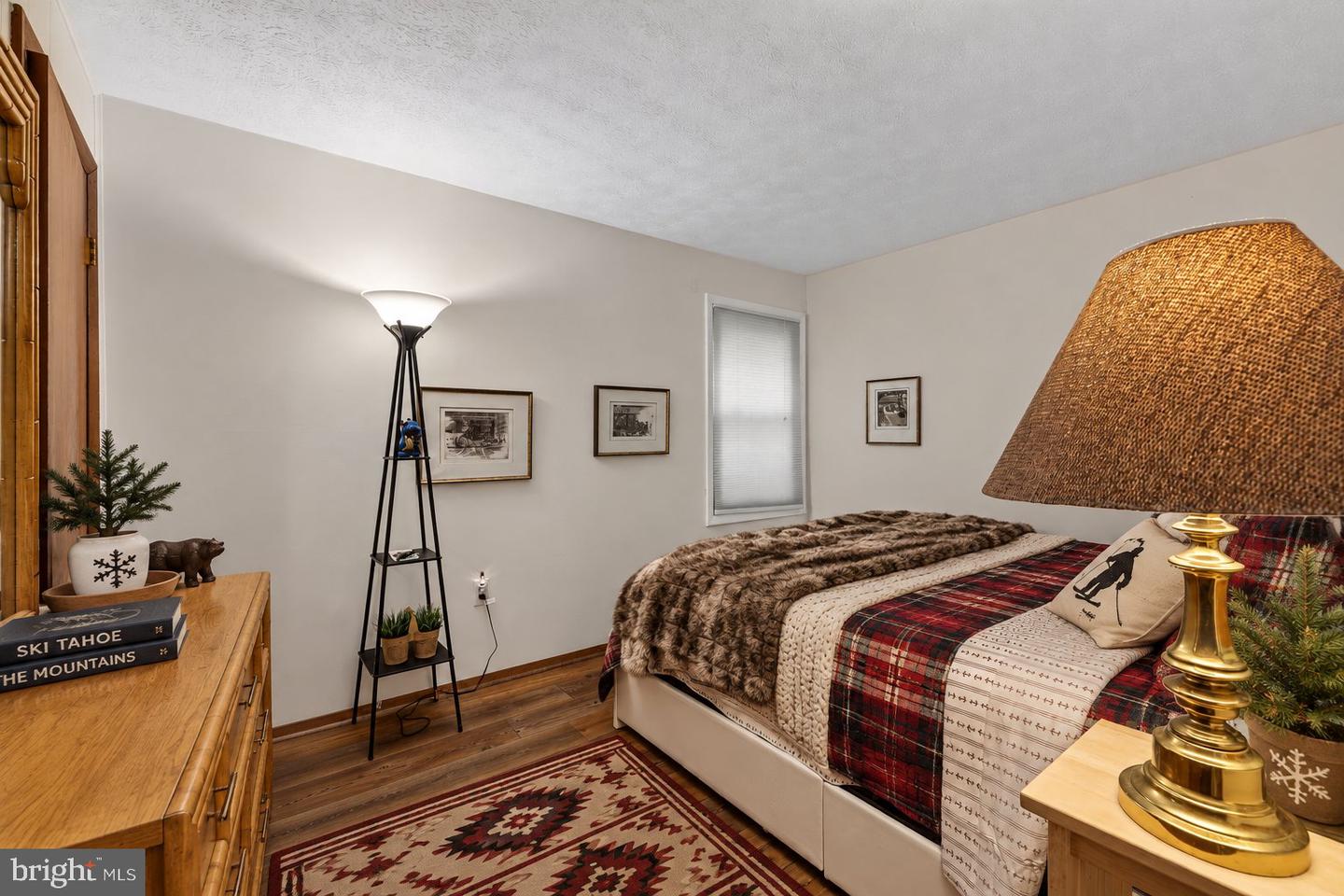 274 The Hill Rd #13-a Property Photo 13