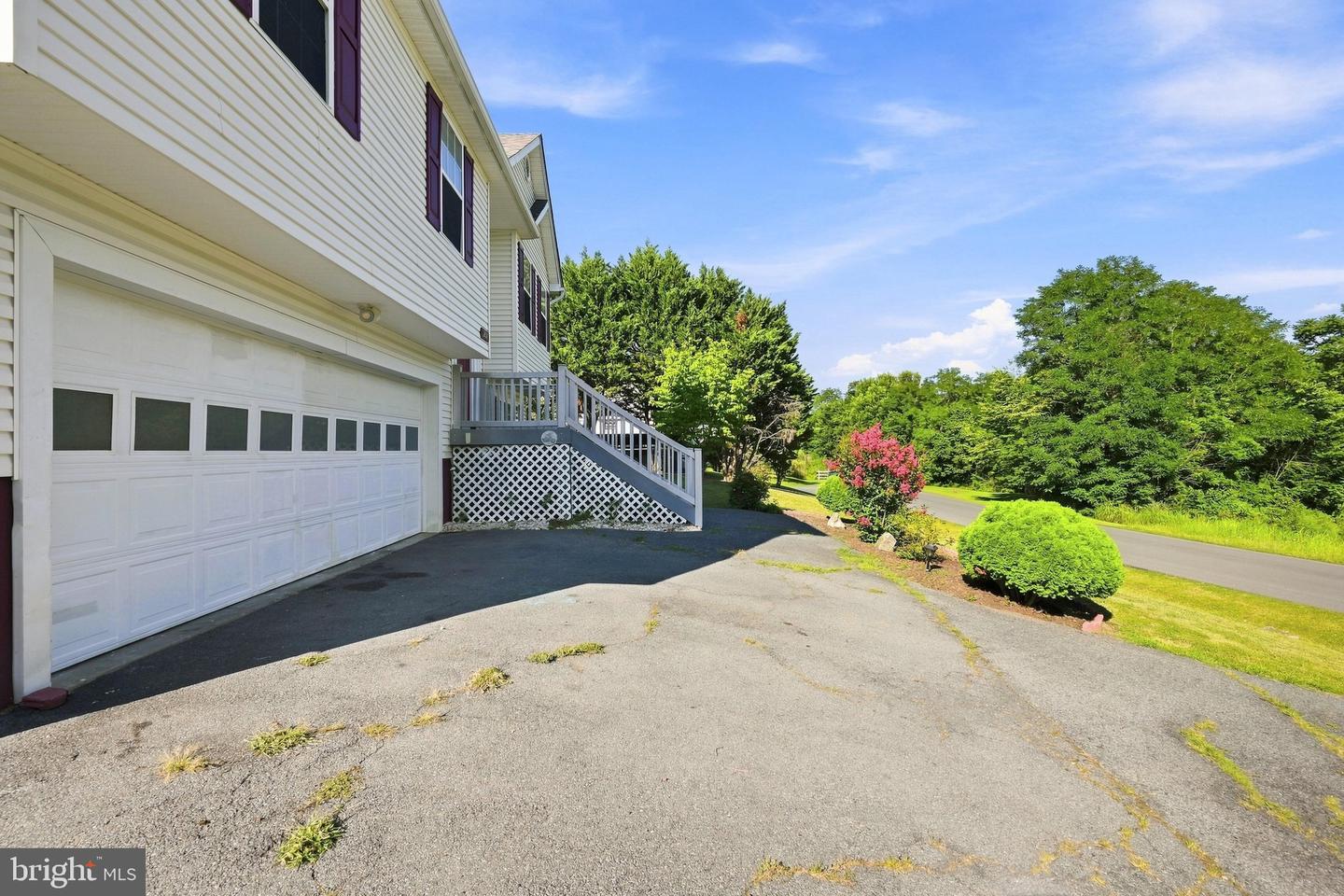 261 Baer Oak Dr Property Photo 8