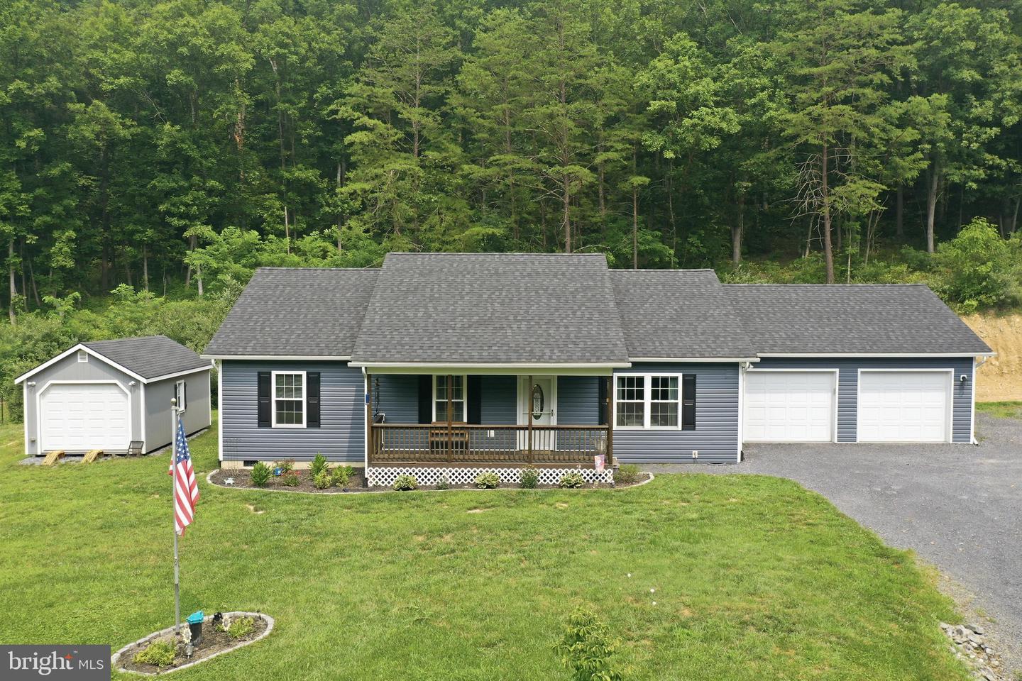 4111 MORELAND GAP ROAD