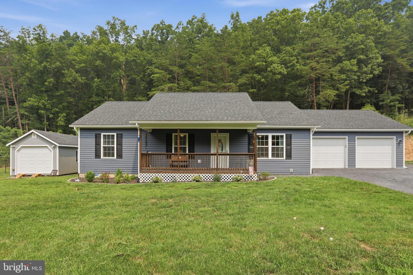 4111 Moreland Gap Road Property Photo 2