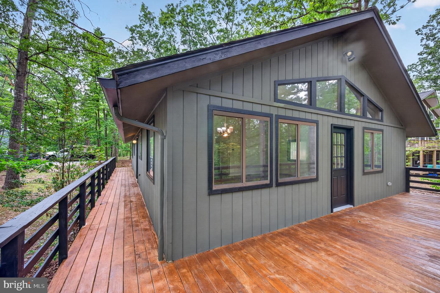 213 Morrie Dr Property Photo 8