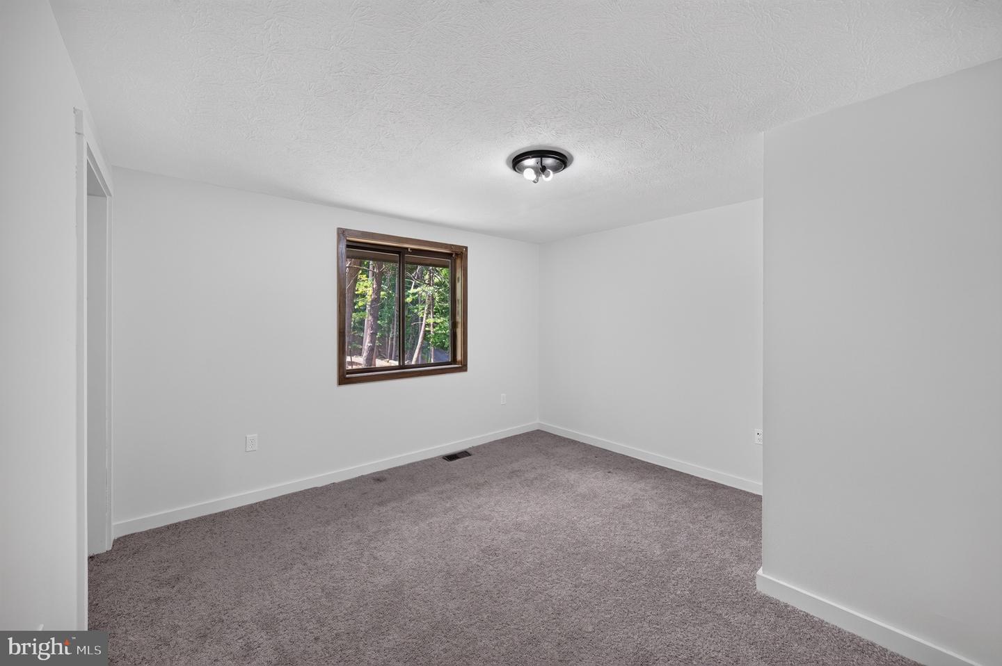 213 Morrie Dr Property Photo 25