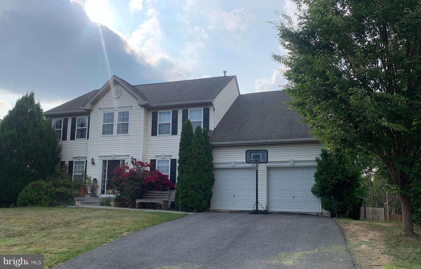 804 CRYSTAL LN