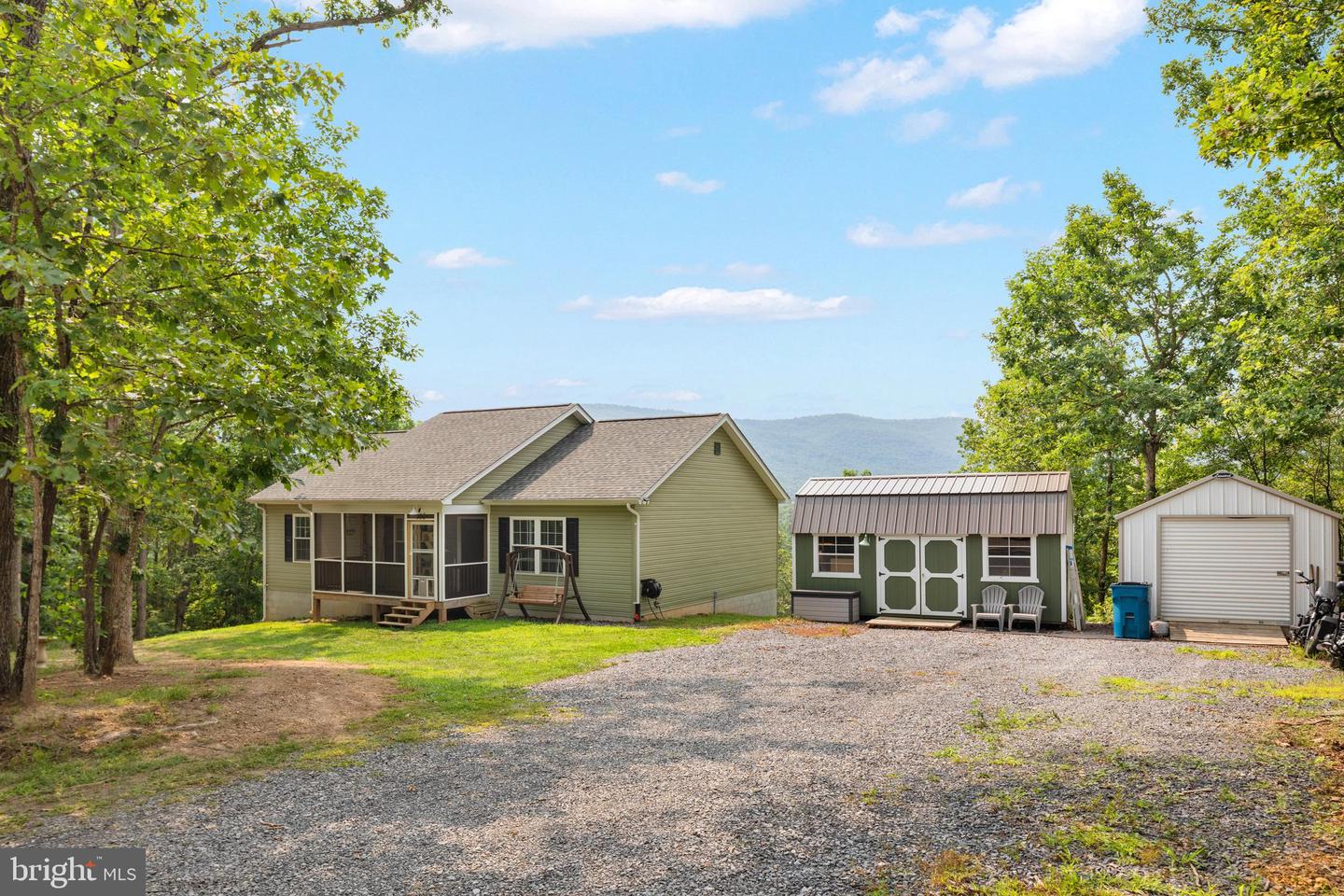 185 Buck Run Ln Property Photo 2