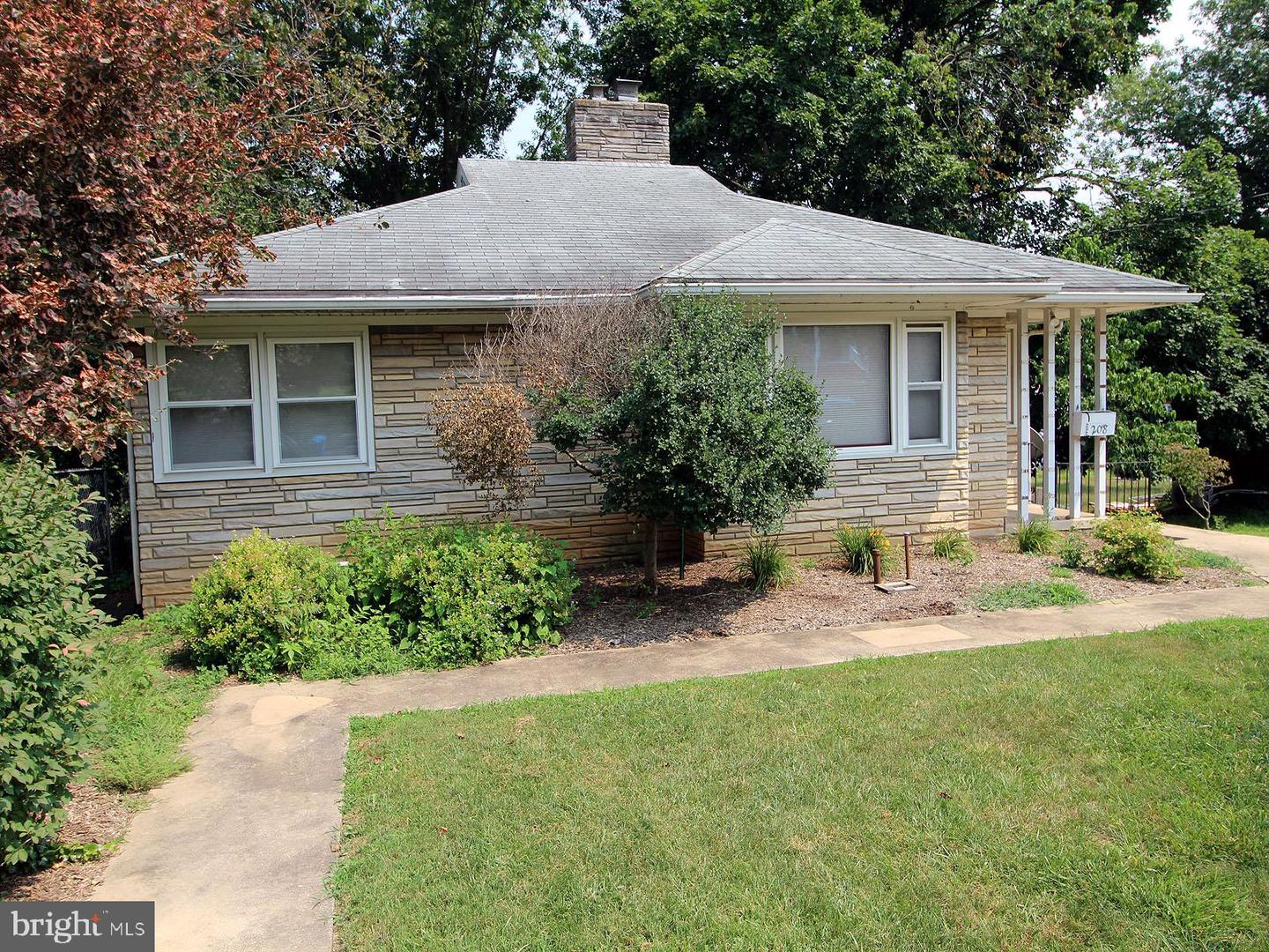 208 N Muhlenberg St Property Photo 40