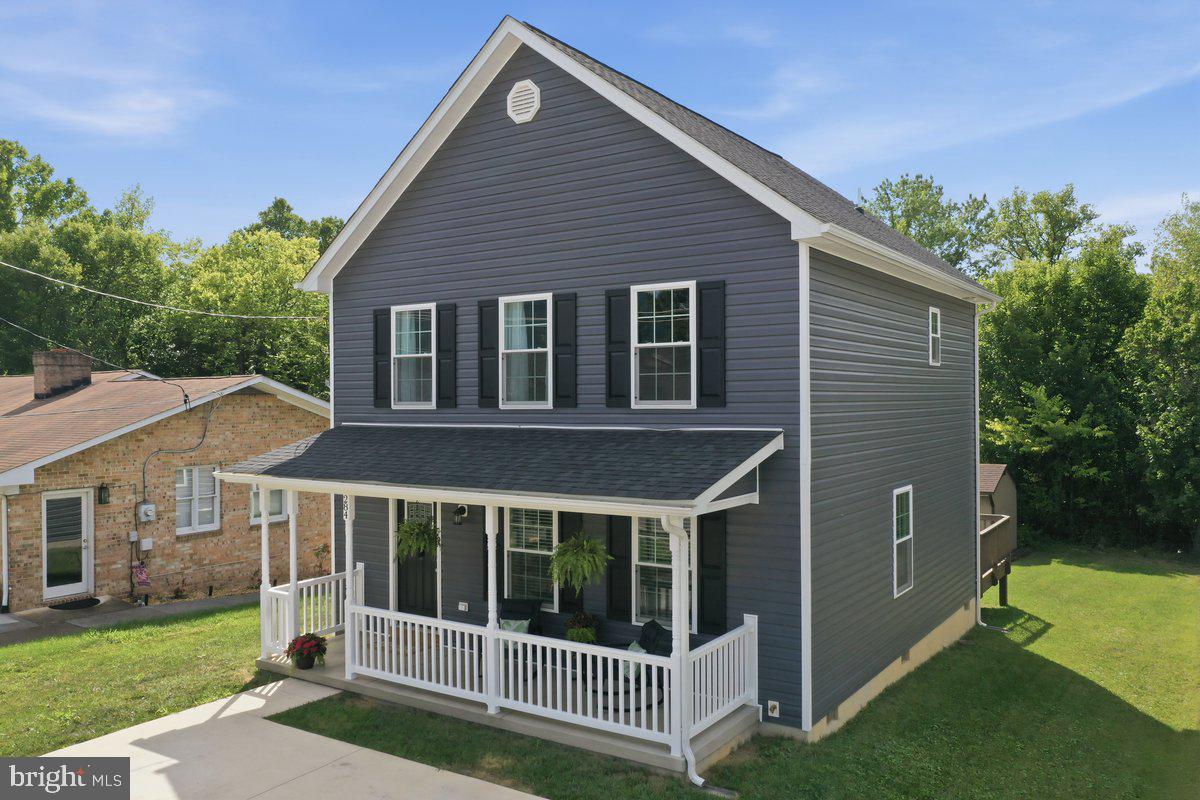 284 Loudoun Property Photo 2
