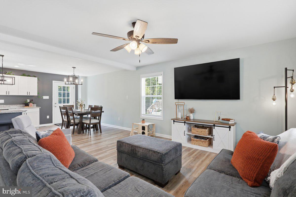 284 Loudoun Property Photo 17