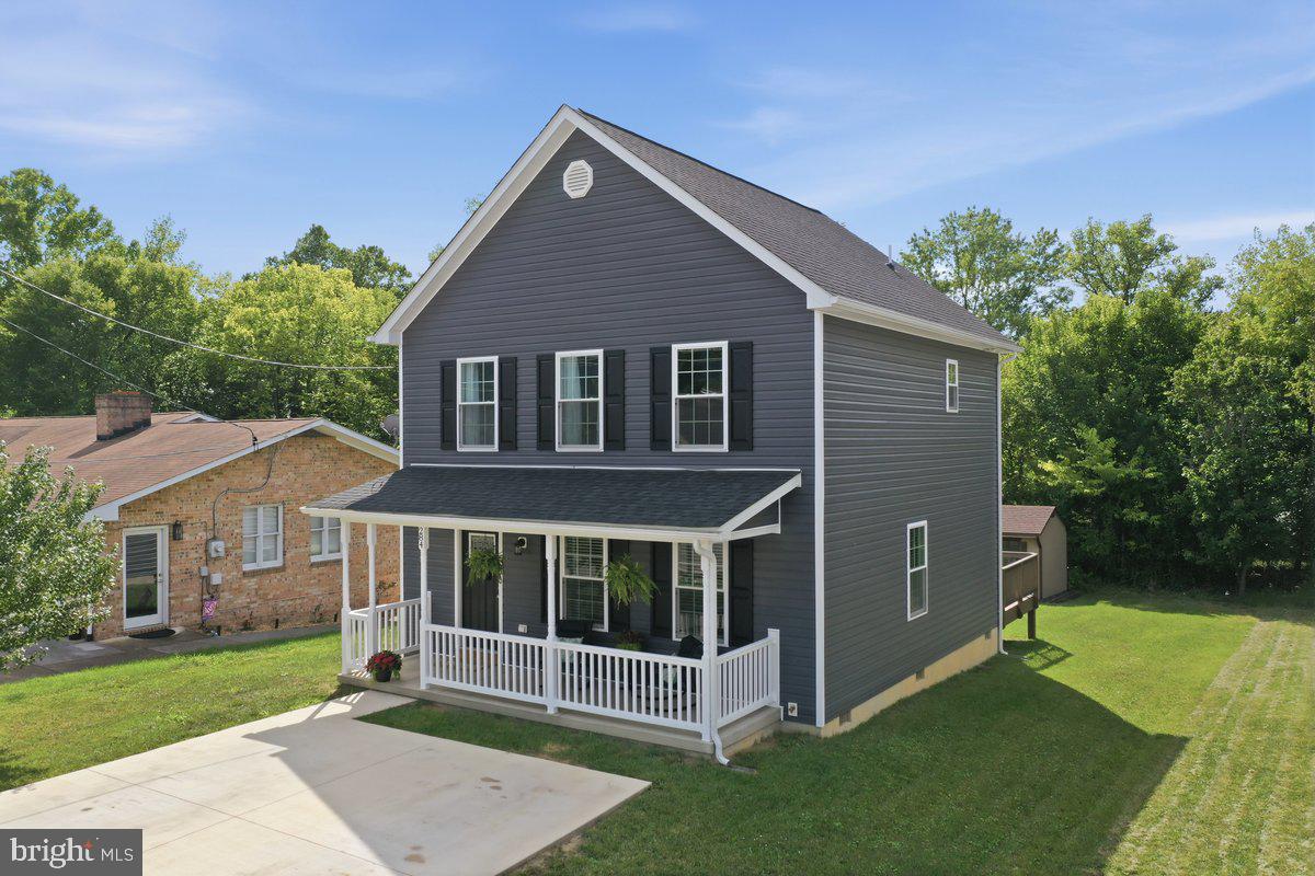 284 Loudoun Property Photo 35