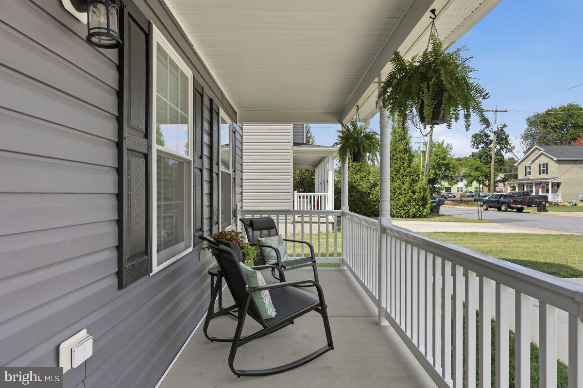 284 Loudoun Property Photo 44