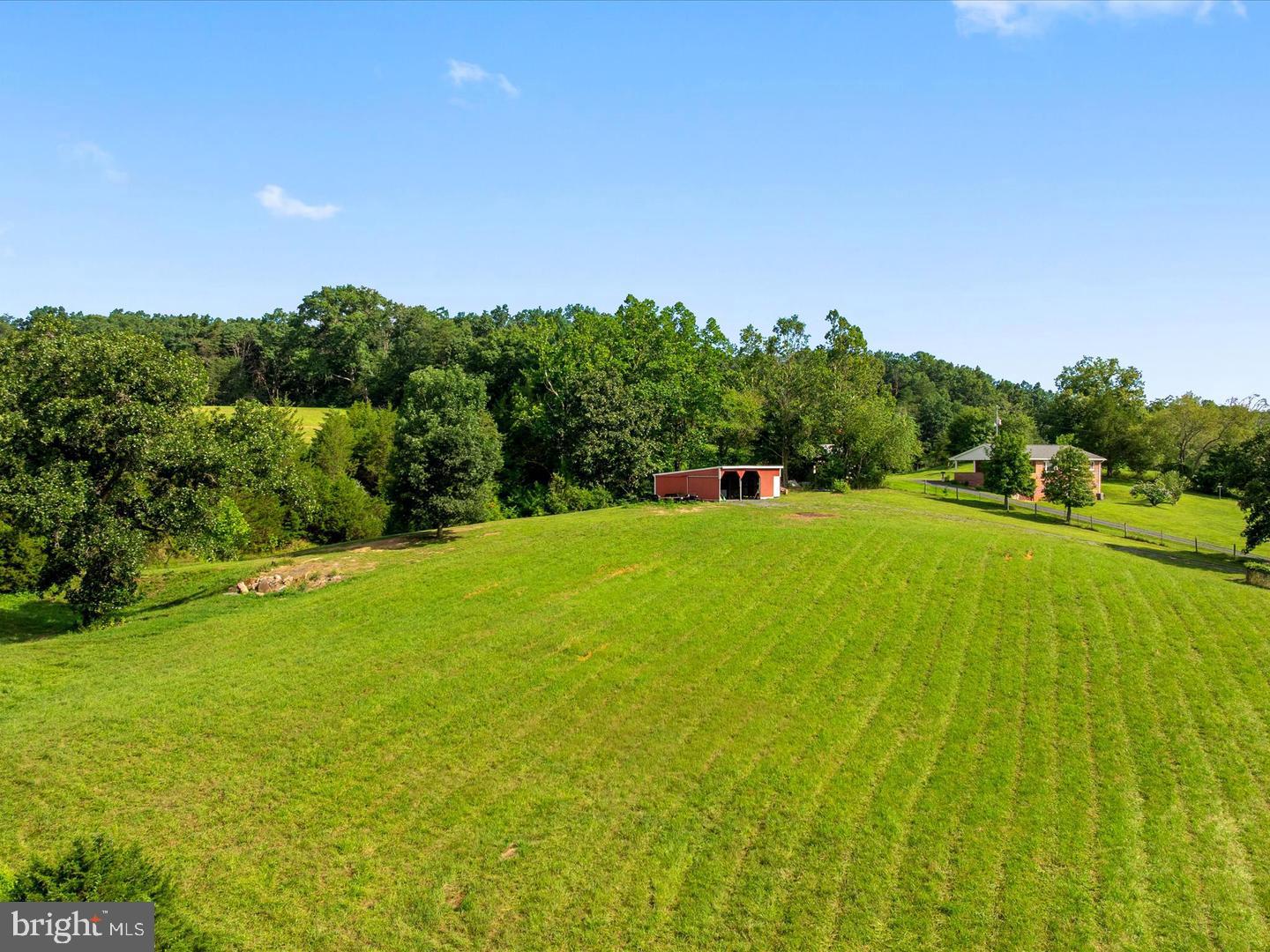 Senedo Property Photo 3